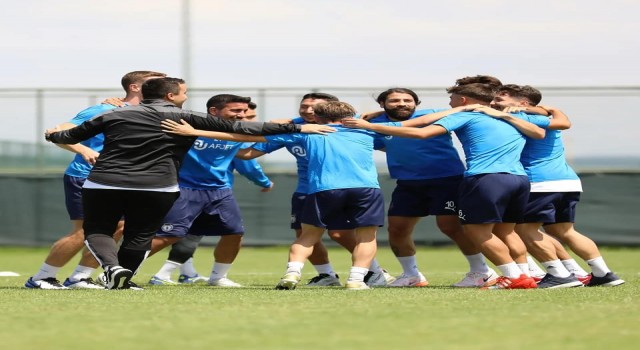 Afyonsporda antrenmanlar eğitsel oyun çalışmaları ile devam ediyor