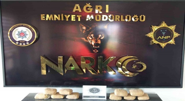 Ağrıda 8 kilo 750 gram toz esrar ele geçirildi