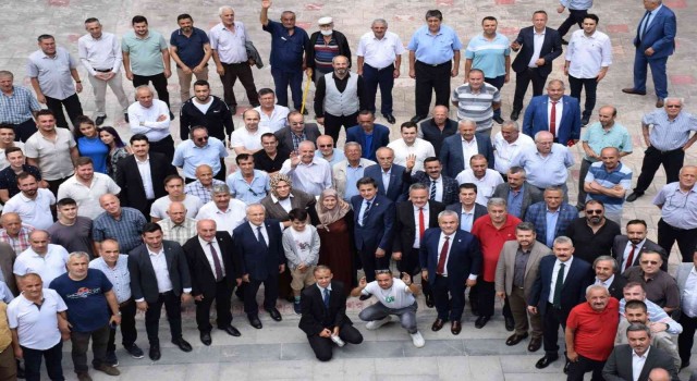 AK Partide bayramlaşma coşkusu