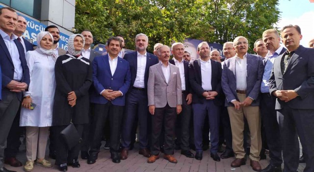 AK Partinin “Yüz Yüze 100 Gün” programı Küçükçekmecede başladı