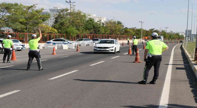 Aksarayda karayollarında bayram denetimleri sürüyor