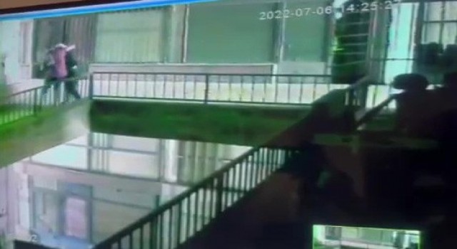 Alacak-verecek kavgasında işçi patronunu bıçaklayarak öldürdü