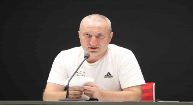 Aleksandr Mikhaylov: “Oyuncularımın elinden geleni yapacağını umuyorum”