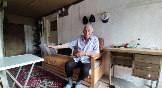 Alışveriş için evinden ayrıldı, biriktirdiği kefen parası çalındı