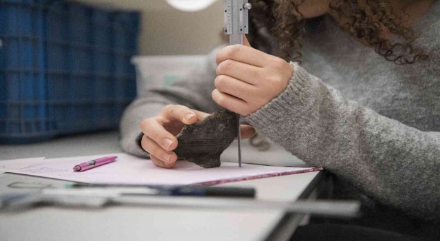 Anadolu Üniversitesi Edebiyat Fakültesi, düşünce dünyasını zenginleştiren mezunlar yetiştiriyor