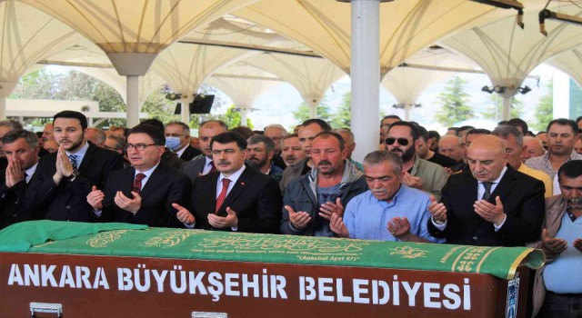 Ankaradaki selde hayatını kaybeden genç kız son yolcuğuna uğurlandı