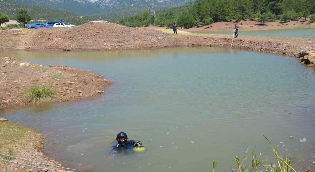 Antalyada 9 gündür kayıp olan Miyase nine için 40 kişilik jandarma ordusu gece gündüz sahada