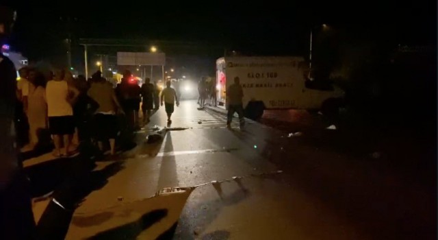Antalyada feci kaza:3 ölü