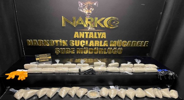 Antalyada “Kökünü Kurut” operasyonu