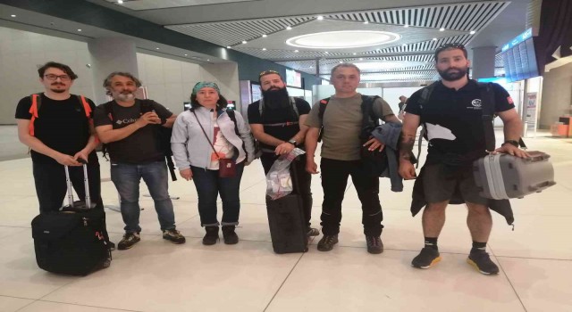 Arktik Okyanusunda çalışmalarını tamamlayan bilim heyeti yurda döndü