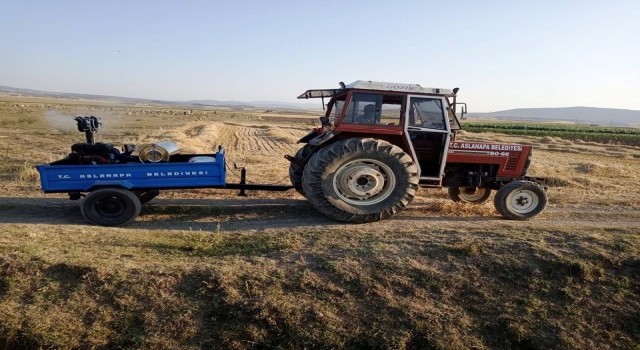 Aslanapa Belediyesinden haşere ilaçlama çalışması