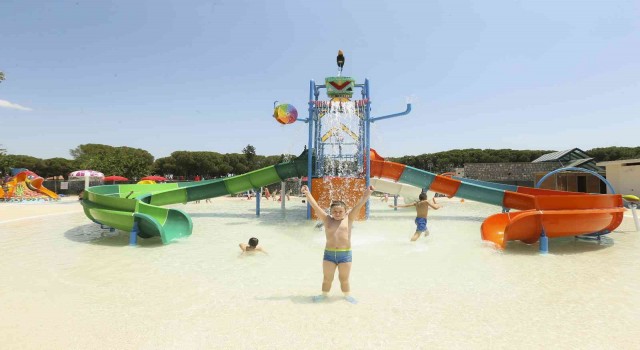 Aydın Tekstil Yaşam Alanında Aquapark hizmete açıldı