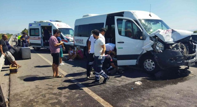 Aydında trafik kazası: 10 yaralı