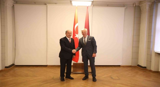 Bakan Akar: “Türkiyenin Madrid Zirvesinde Finlandiya ve İsveç ile imzaladığı Mutabakat Zaptı bir son değil, iyi bir başlangıçtır”
