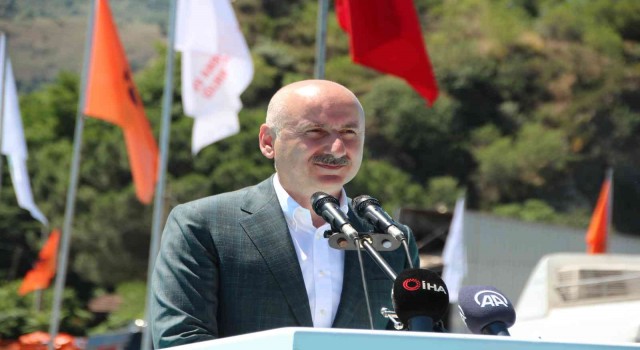 Bakan Karaismailoğlu, AK Partide ideolojiye değil insana hizmet var
