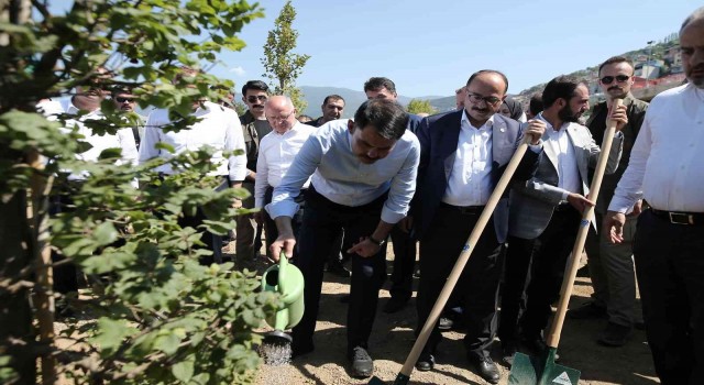 Bakan Kurum: “Çekirge Teras Projesi Bursanın ekolojik koridoru olacak”