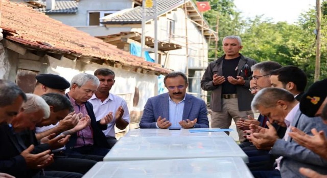 Bakan Yardımcısı Çataklı sel felaketinde yaşamını yitiren vatandaşın ailesini ziyaret etti