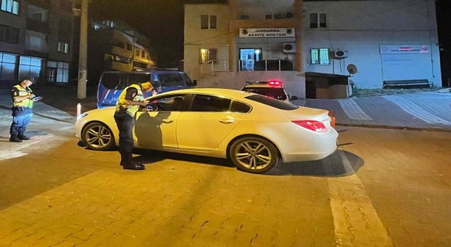 Balıkesirde polis ve jandarmadan Huzur operasyonu