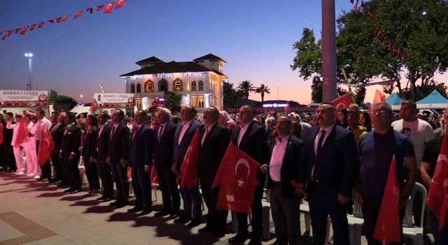 Bandırmada Cumhuriyet Meydanında 15 Temmuz Kutlaması