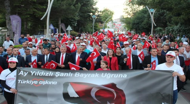 Bartında 15 Temmuz yürüyüşü