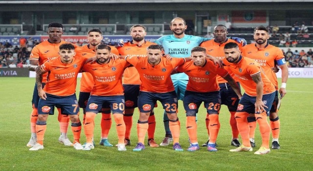Başakşehirin yeni transferleri ilk kez resmi maçta forma giydi