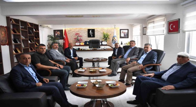 Başkan Büyükkılıç, Felahiye Belediyesini ziyaret etti