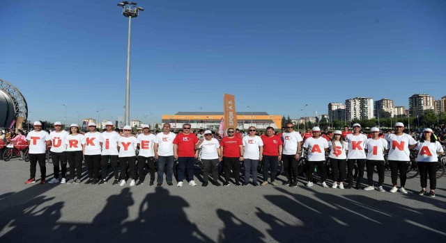 Başkan Büyükkılıç, Türkiye aşkına pedalladı