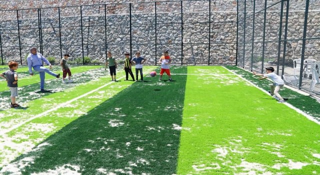 Başkan Güler, Ilıdağlı çocuklarla ter döktü