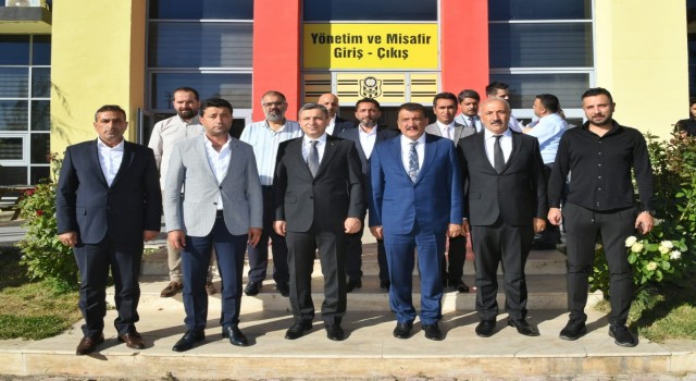 Başkan Gürkan ve Vali Şahinden Yeni Malatyaspora hayırlı olsun ziyareti