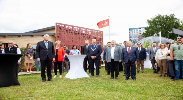 Başkan Mahçiçek; “Ay yıldızlı bahçemizle Hollandaya damga vurduk”