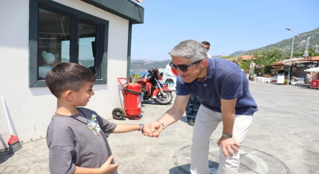 Başkan Oktay, bayramın ikinci gününde de sahalarda