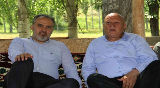 Başkan Pekmezci, Bursa heyetini ağırladı