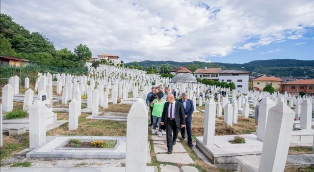 Başkan Soyer ve İzmir heyeti Srebrenitsayı yerinde anacak