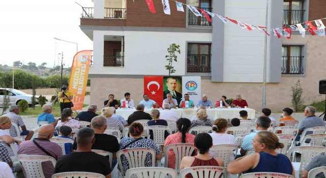 Başkan Tarhan, TOKİ sakinleri ile Halk Gününde buluştu