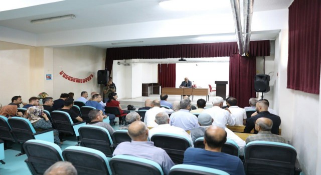 Başkan Vekili Aydın: “Vatandaşın yanında olup sorunlarını çözmeye çalışacağız”