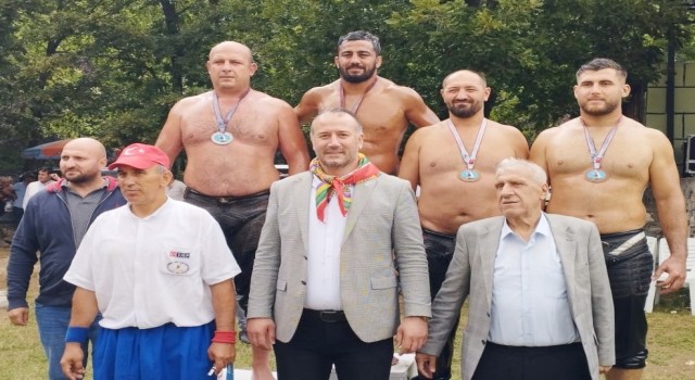 Başpehlivanlığı Üncül kazandı