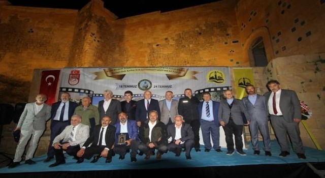Bayburt Kalesinin tarihi atmosferinde Şair Zihni Şiir Gecesi