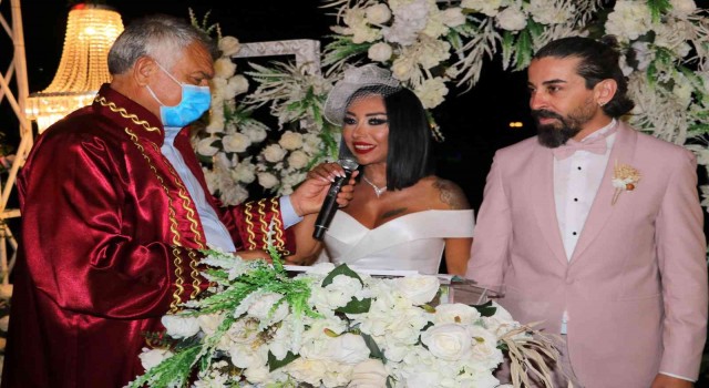 Bellapais ailesinin mutlu günü