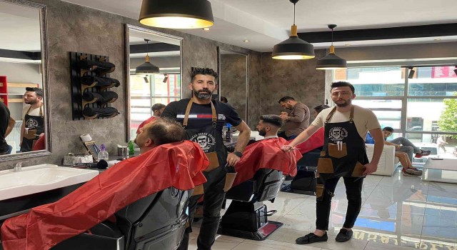Berberlerin bayram mesaisi yoğunlaştı