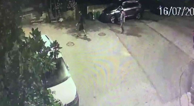Beykozda çaldıkları otomobil ile Çekmeköyde hırsızlık yapmaya gittiler