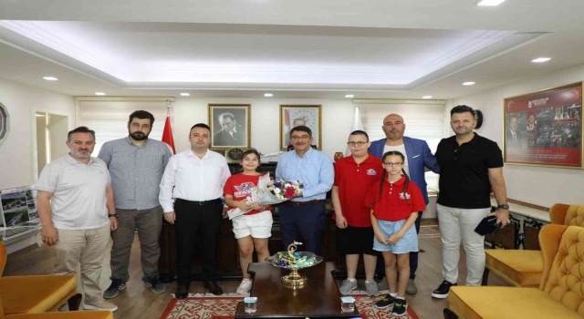 Bilim Sanat Merkezinin başarılı öğrencilerinden Başkan Çelike teşekkür