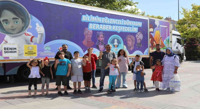 Bilim Tırı bilime meraklı öğrencileri Kültürparkta ağırlıyor