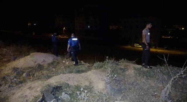 ‘Bir kişiyi bıçaklayıp minibüsten attılar ihbarı ekipleri harekete geçirdi