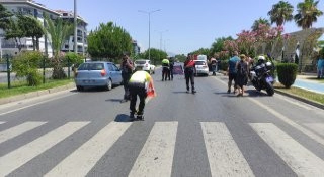 Bisikletle yaya geçidinden geçerken aracın çarptığı Alman hayatını kaybetti