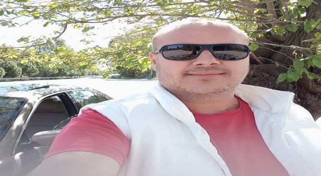 Boğulma tehlikesi geçirenleri kurtarmak isterken hayatını kaybetti