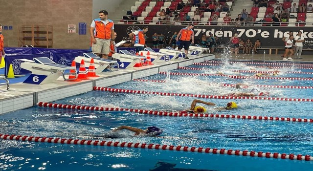 Bölgesel Triatlon Ligi Balıkesirde gerçekleştirildi