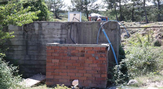Boluda içme suyundan zehirlenen 32 kişinin tedavileri sürüyor