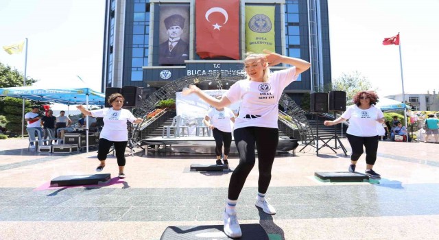 Bucada semt evleri kursiyerlerinden yıl sonu sergisi