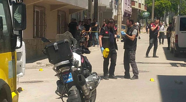 Bursada akrabalar arası husumette kan döküldü: 1i ağır 3 yaralı