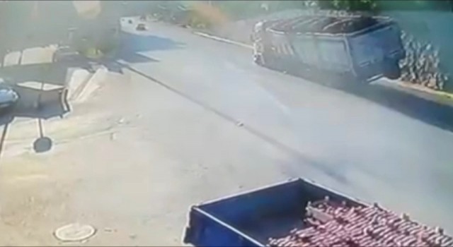 Bursada facia teğet geçti...O anlar kamerada